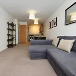 Cozy Kingsize Stay In City Centre!